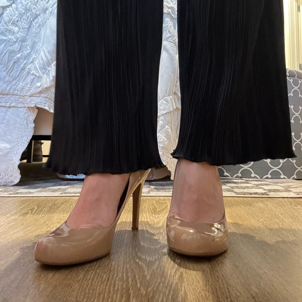 Jessica Simpson Pumps - Picture 10 of 12